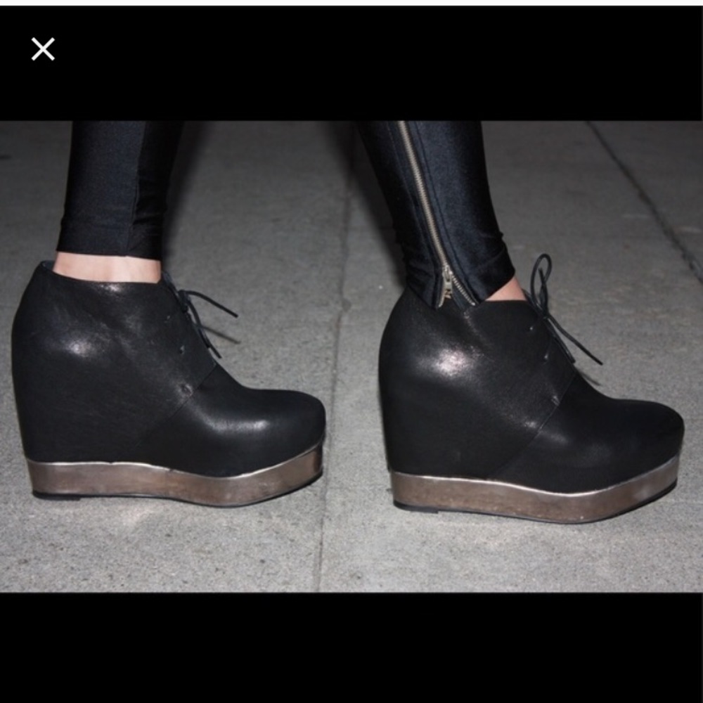 Alexa boot by Jeffrey Campbell